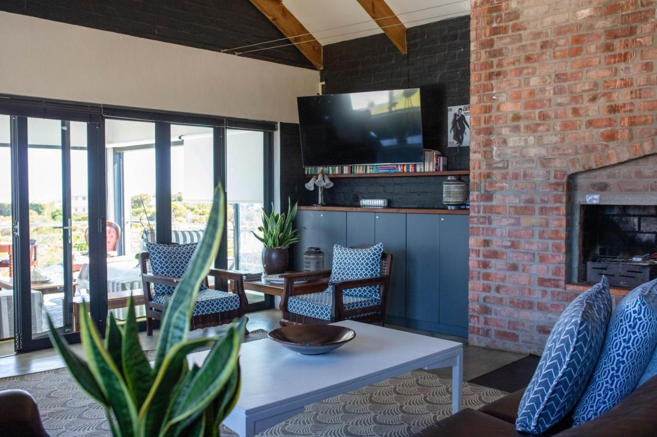 Stay At Friends Bettyʼs Bay Exteriör bild