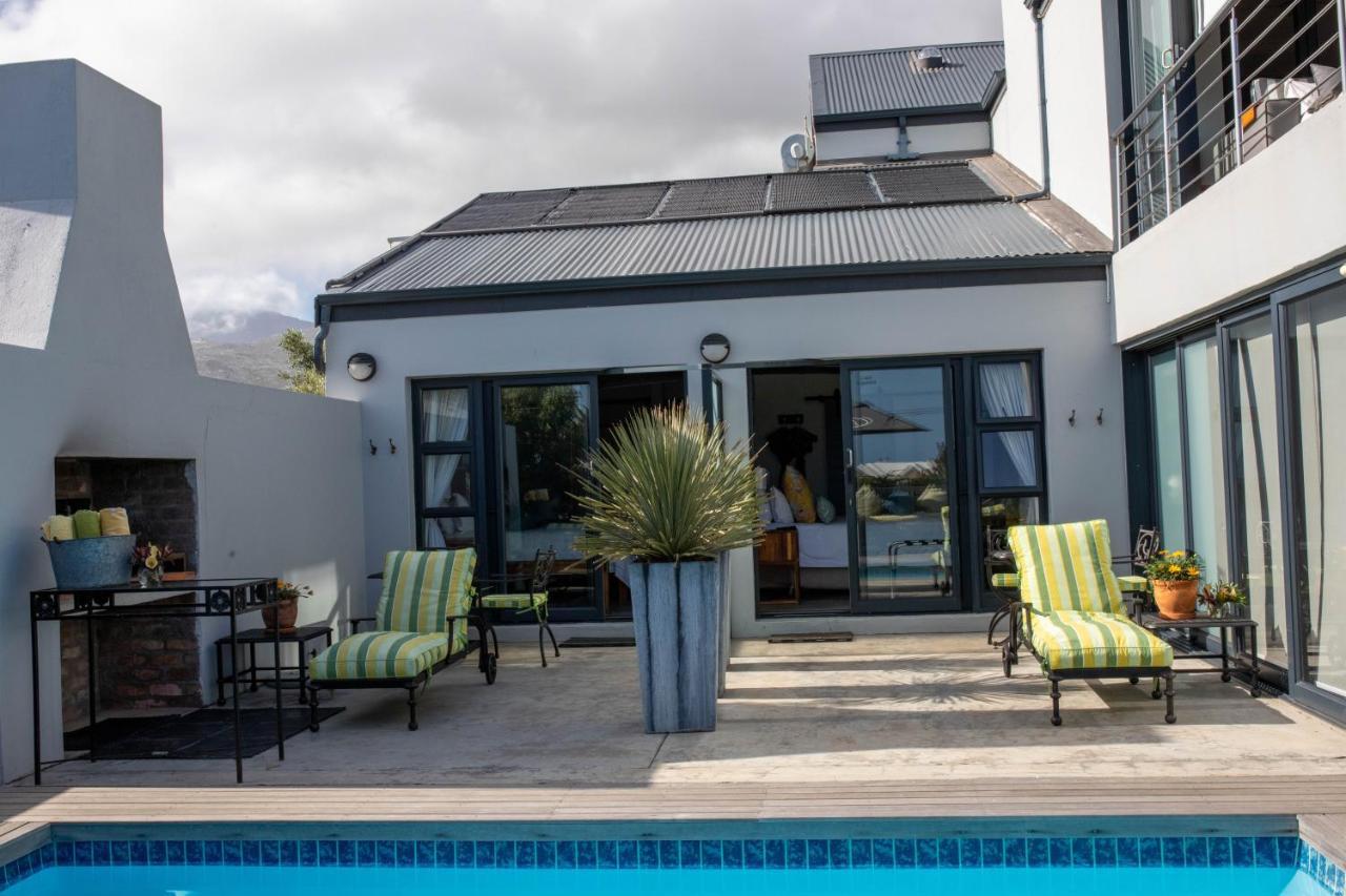 Stay At Friends Bettyʼs Bay Exteriör bild