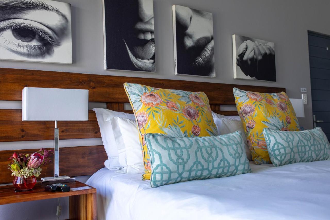 Stay At Friends Bettyʼs Bay Exteriör bild