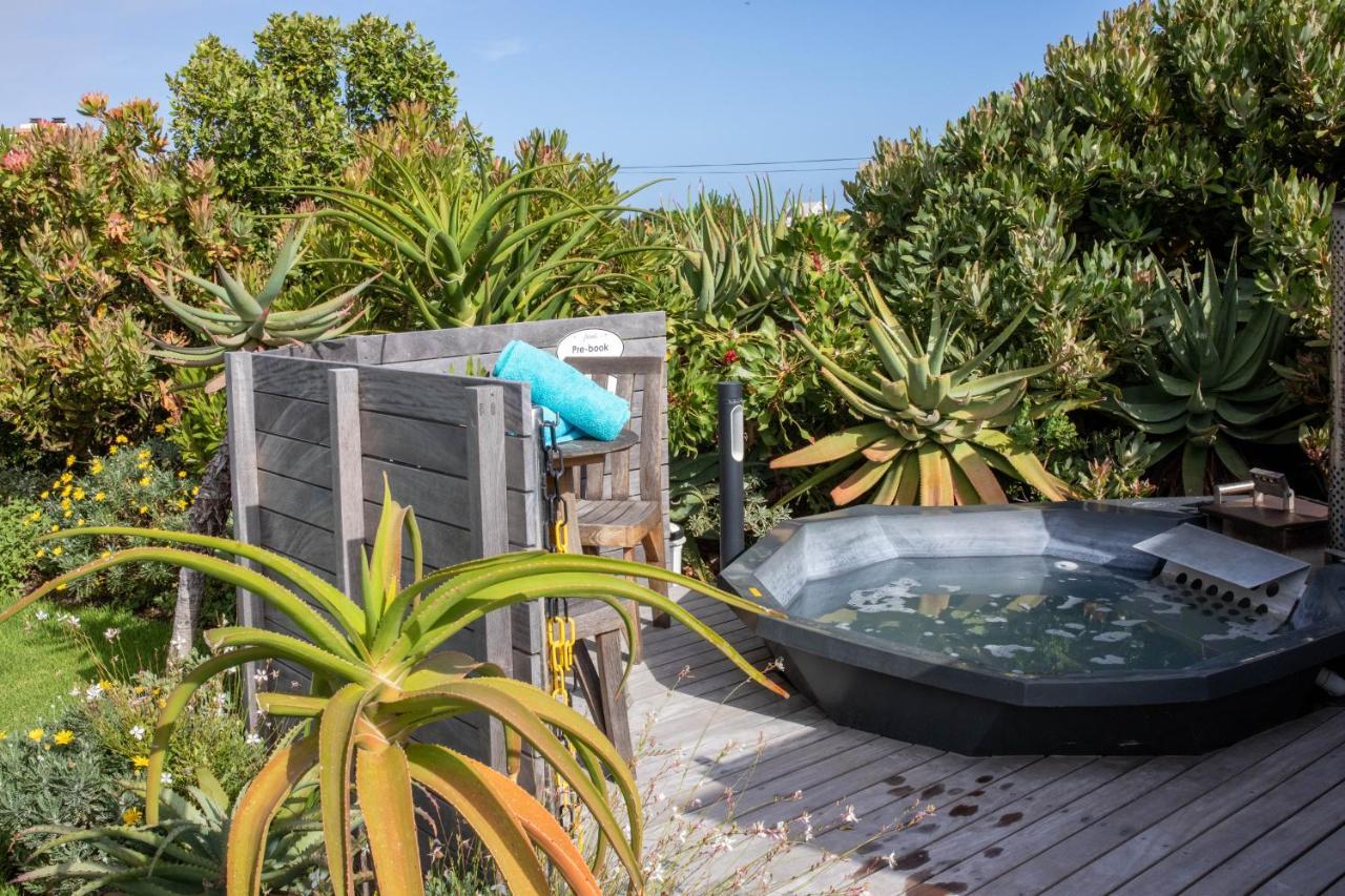 Stay At Friends Bettyʼs Bay Exteriör bild