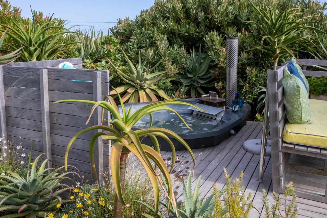 Stay At Friends Bettyʼs Bay Exteriör bild