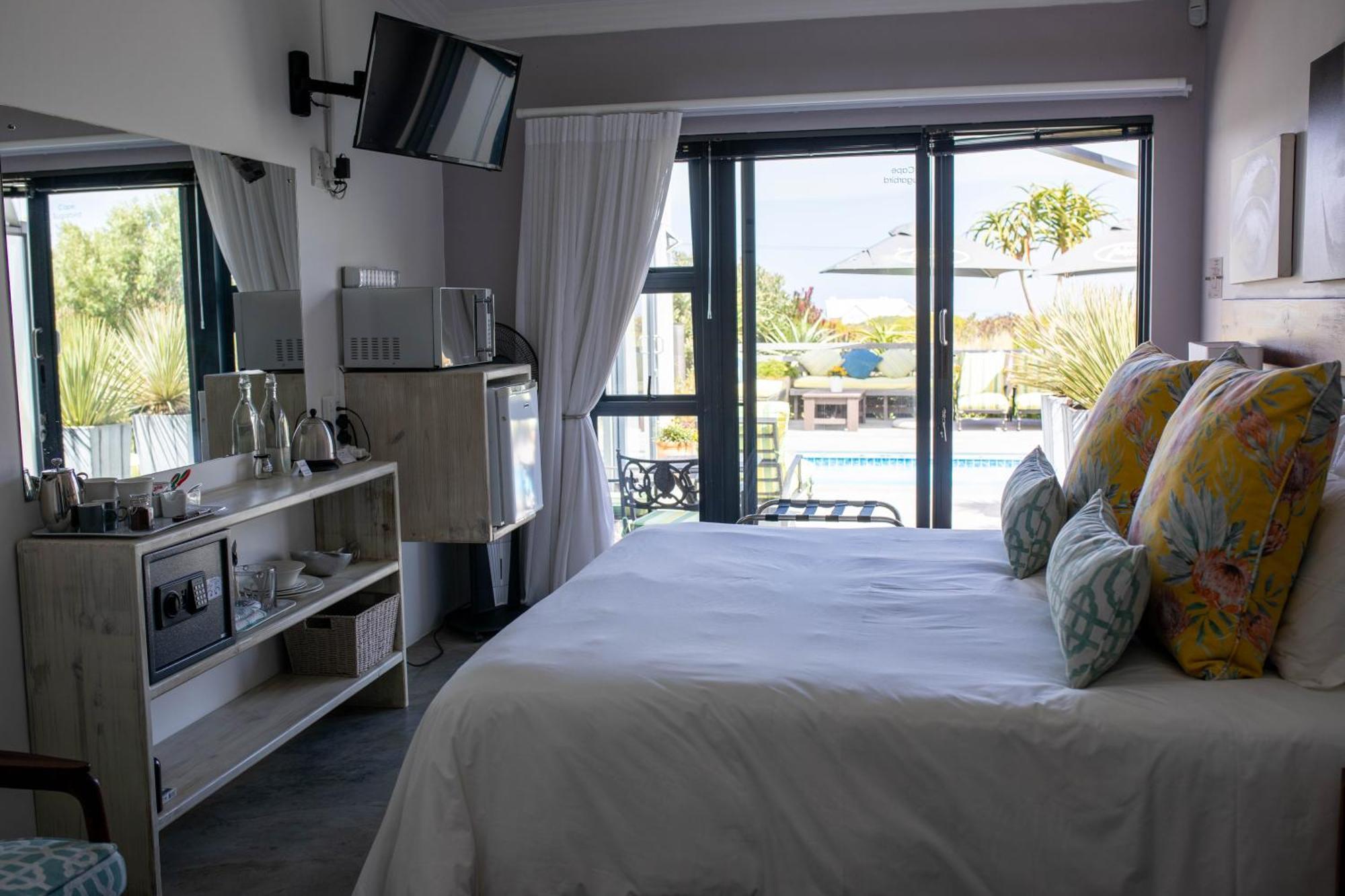 Stay At Friends Bettyʼs Bay Rum bild
