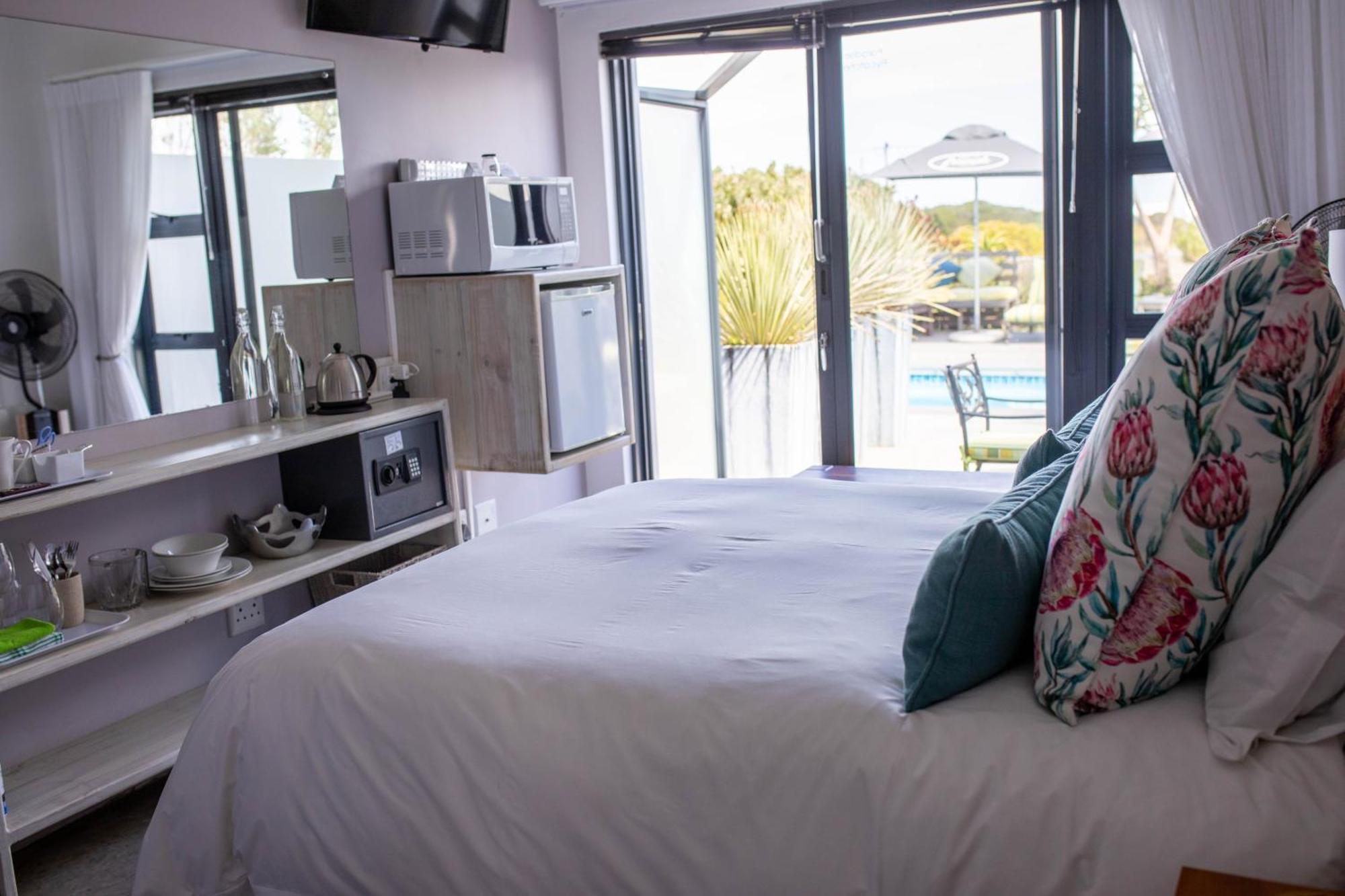 Stay At Friends Bettyʼs Bay Rum bild