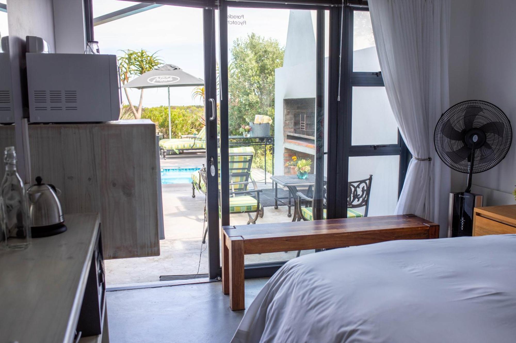 Stay At Friends Bettyʼs Bay Rum bild