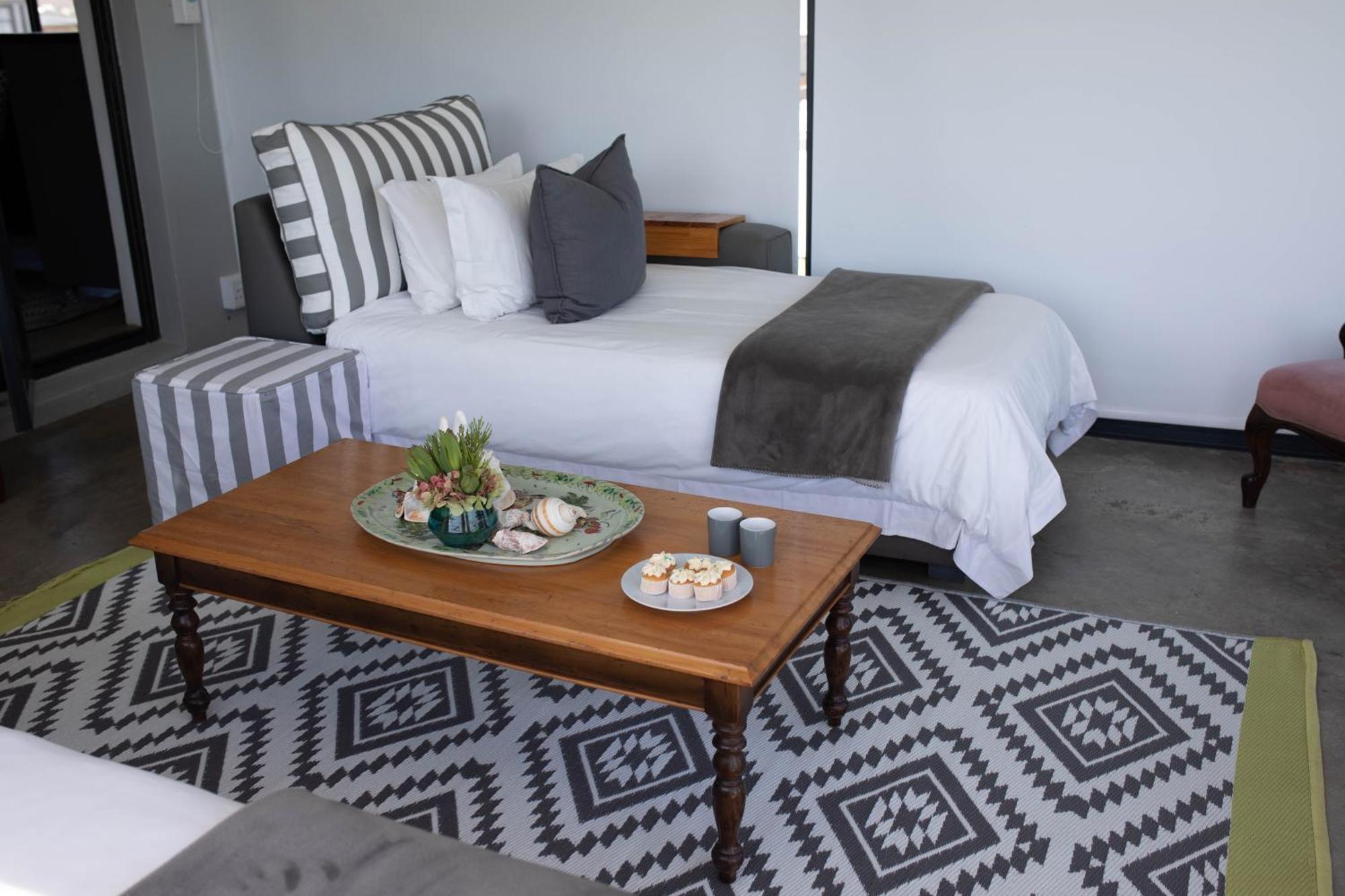Stay At Friends Bettyʼs Bay Rum bild