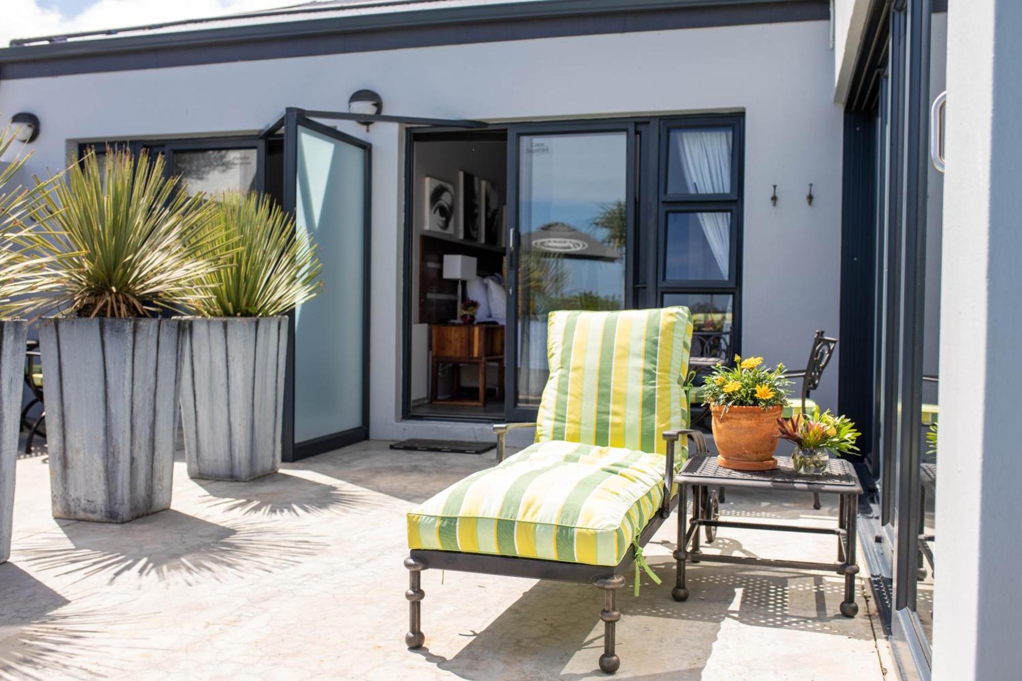Stay At Friends Bettyʼs Bay Rum bild