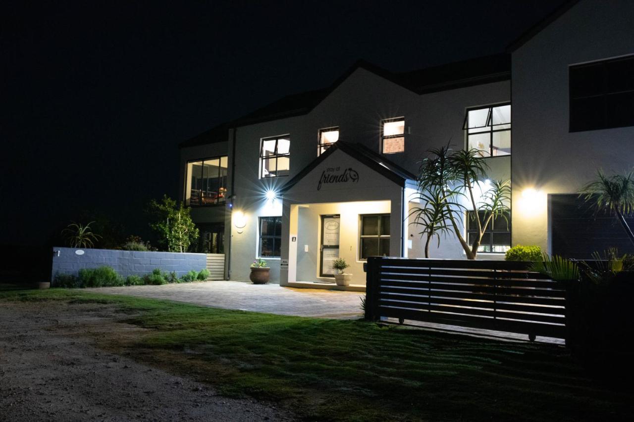 Stay At Friends Bettyʼs Bay Exteriör bild