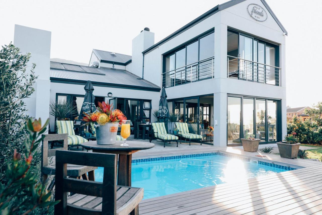 Stay At Friends Bettyʼs Bay Exteriör bild
